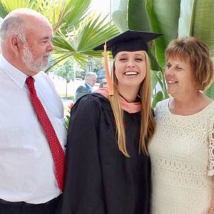 Meet your Posher, Troy